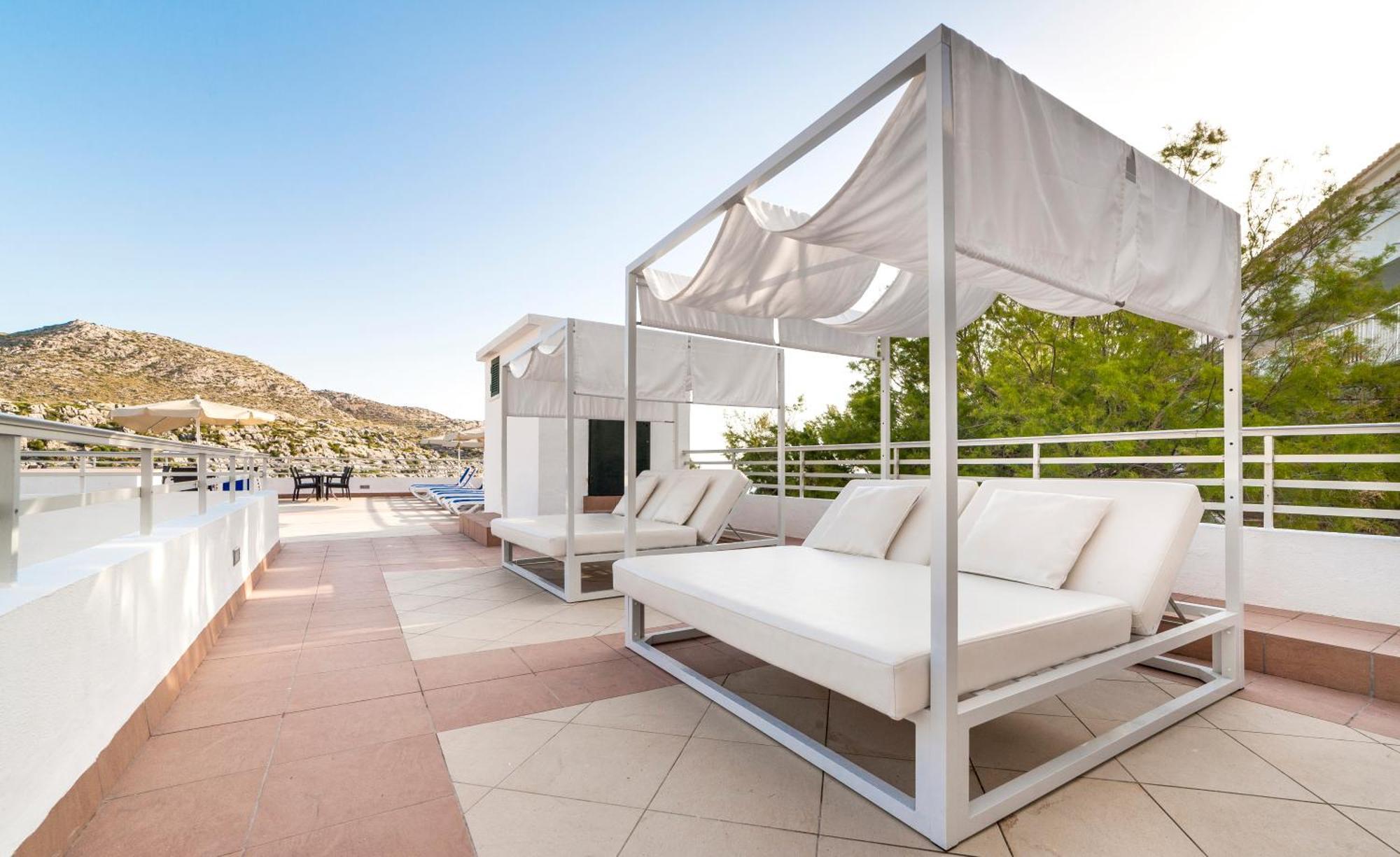 Globales Simar Hotell Cala de Sant Vicenc Exteriör bild