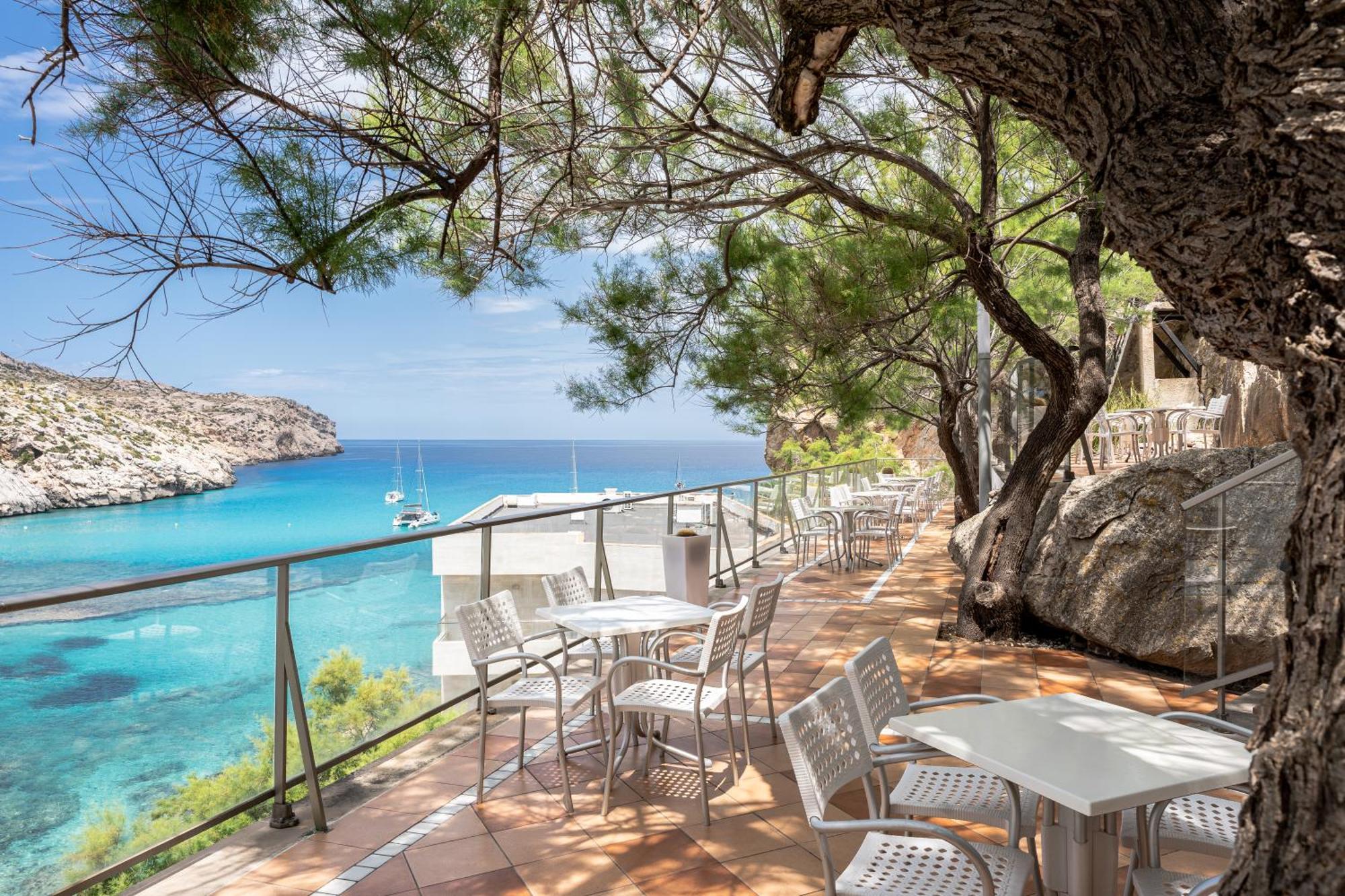 Globales Simar Hotell Cala de Sant Vicenc Exteriör bild