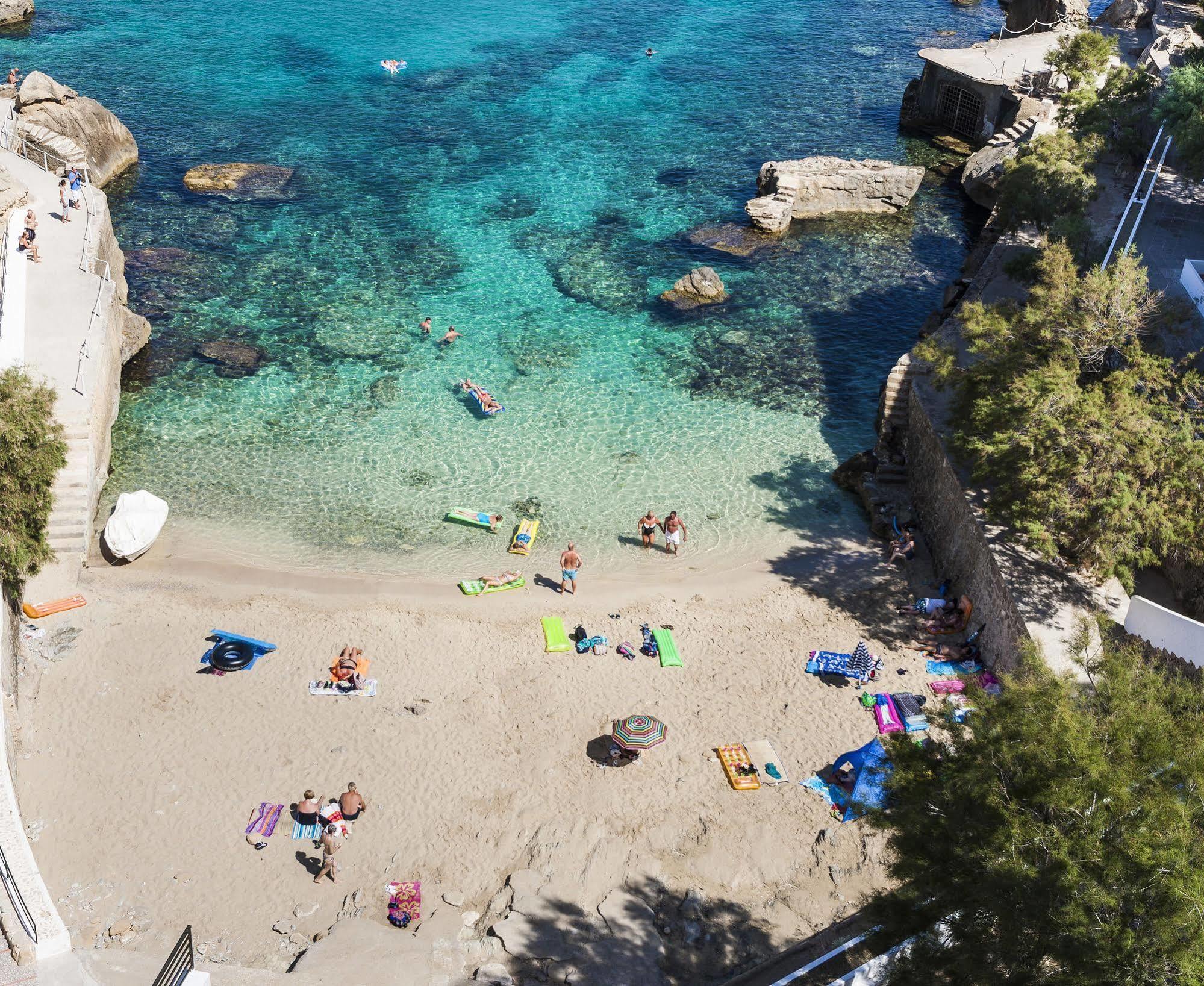 Globales Simar Hotell Cala de Sant Vicenc Exteriör bild